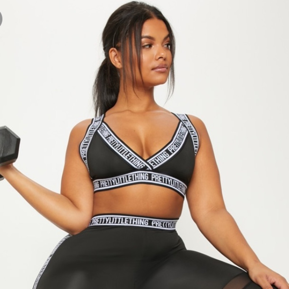 PRETTY LITTLE THING Plus Black Brand Crop Top
